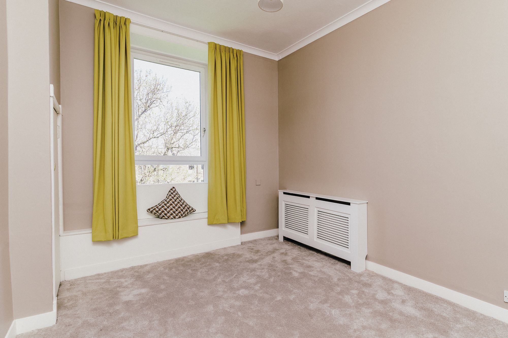 Niksen Learmonth Grove 15