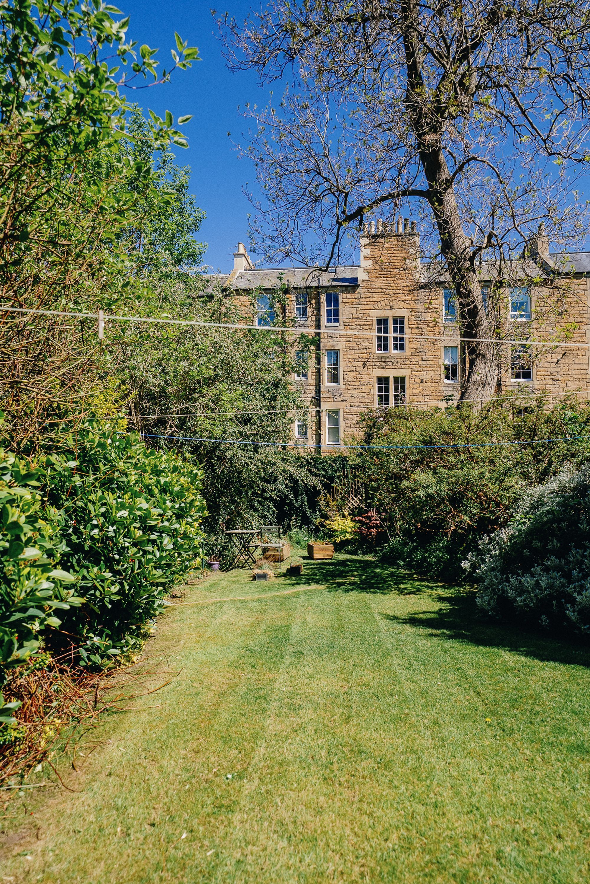 Niksen Learmonth Grove 18